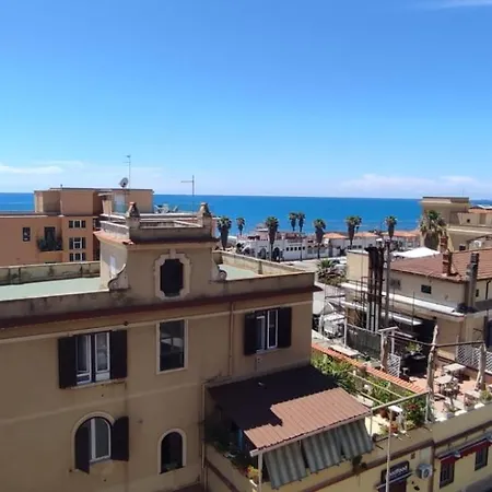 Pontile Di Rutilio Namaziano Flat * Lido di Ostia